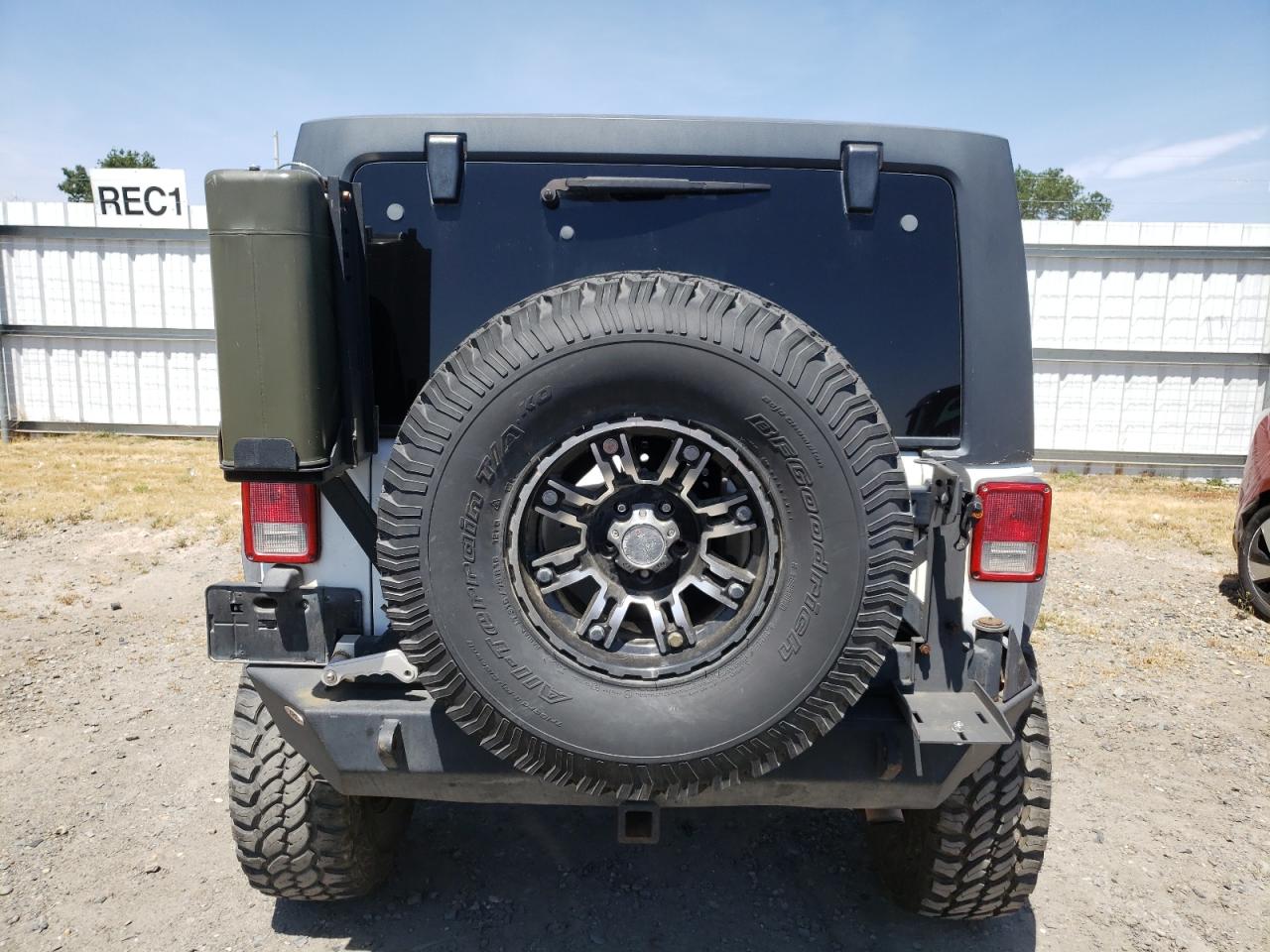 2013 JEEP WRANGLER UNLIMITED SPORT photo 11