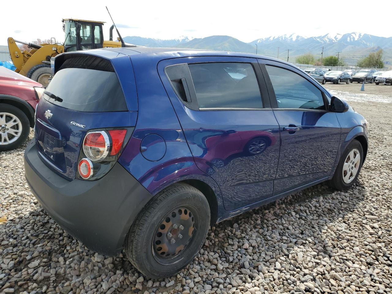 2014 CHEVROLET SONIC LS photo 3