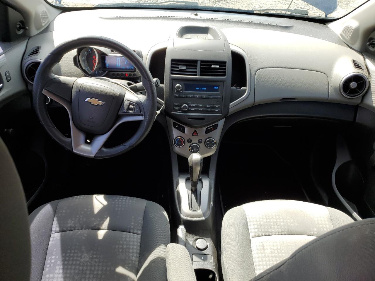 2014 CHEVROLET SONIC LS photo 8