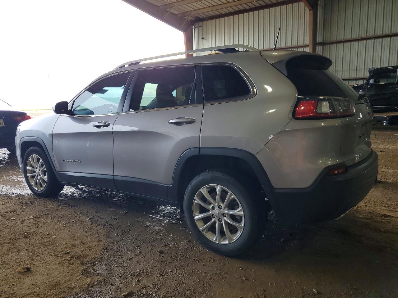 2019 JEEP CHEROKEE LATITUDE photo 4