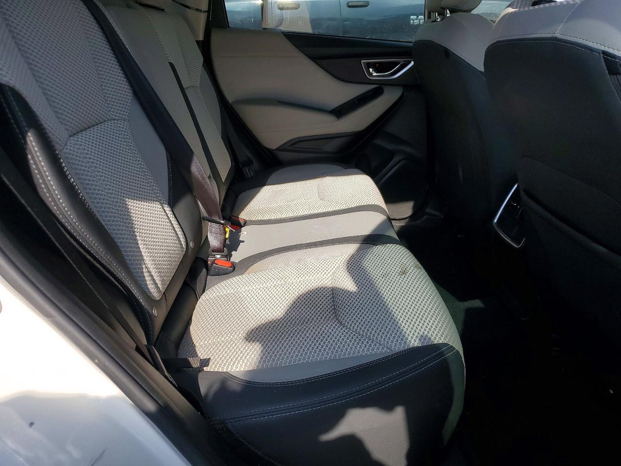 2021 SUBARU FORESTER PREMIUM photo 21