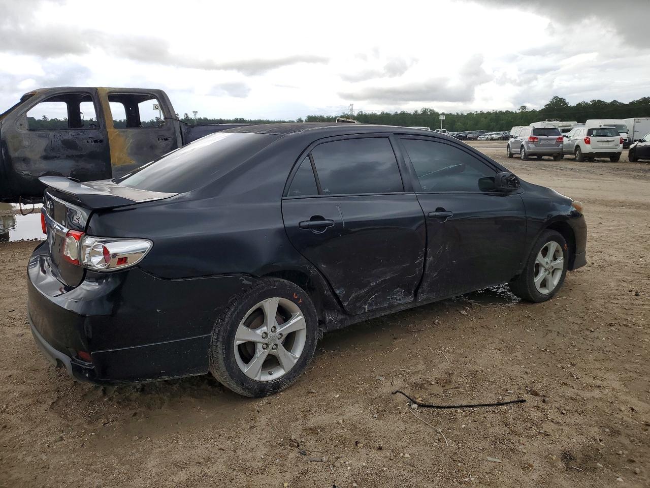 2012 TOYOTA COROLLA S photo 5