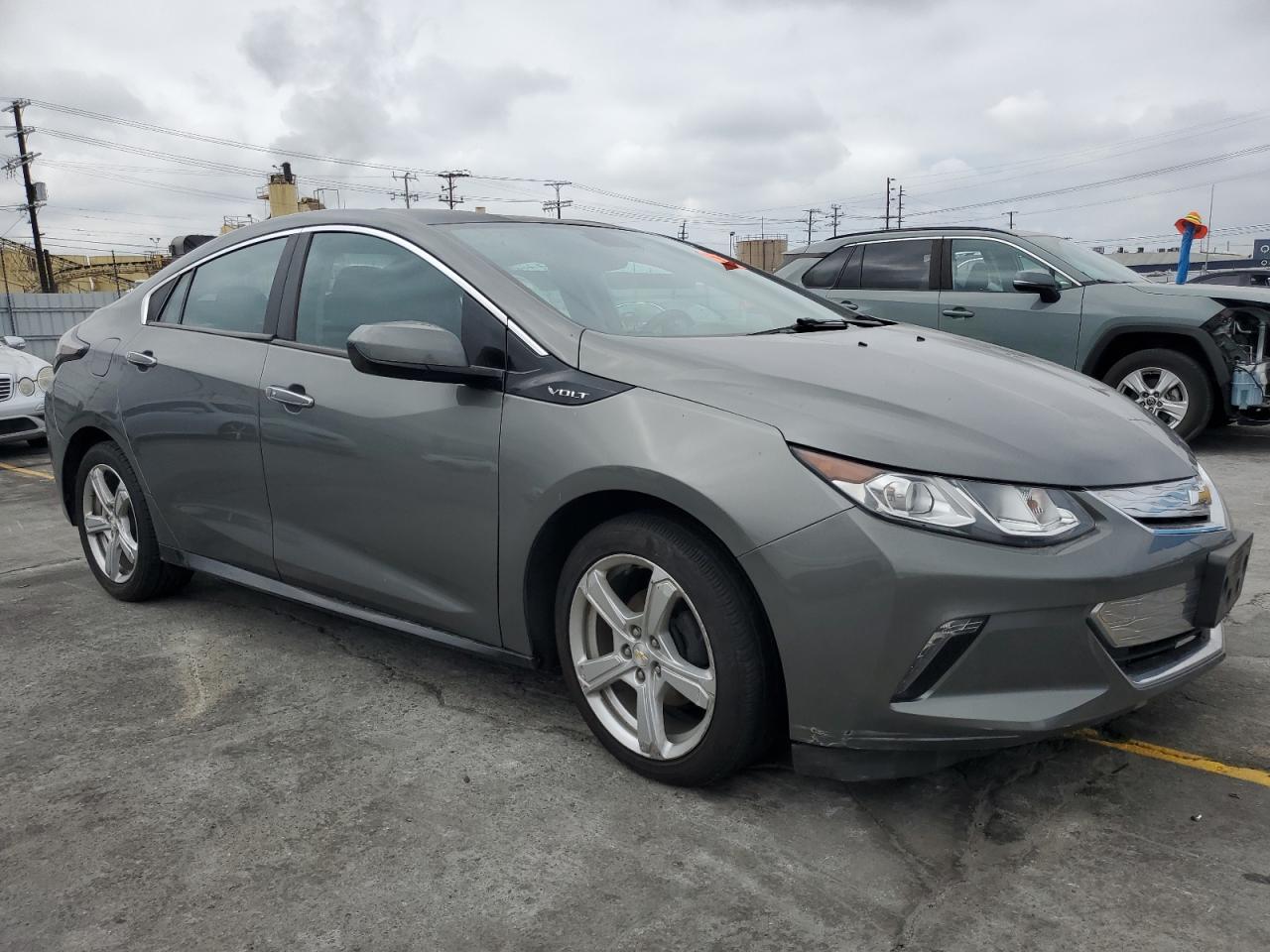2017 CHEVROLET VOLT LT photo 4