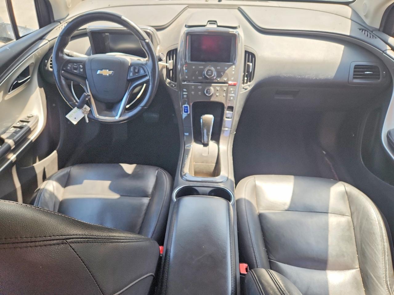 2013 CHEVROLET VOLT photo 8