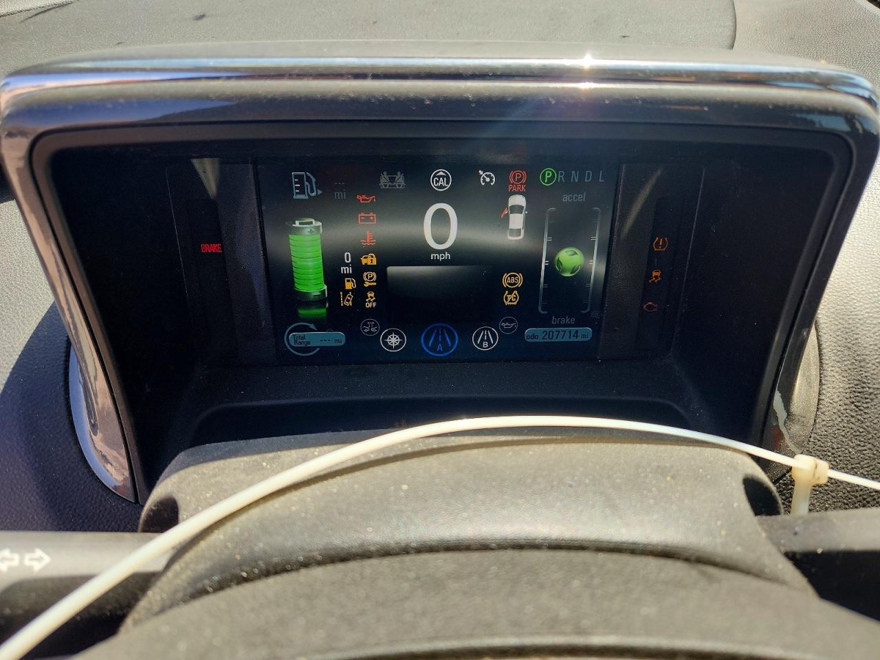 2013 CHEVROLET VOLT photo 9