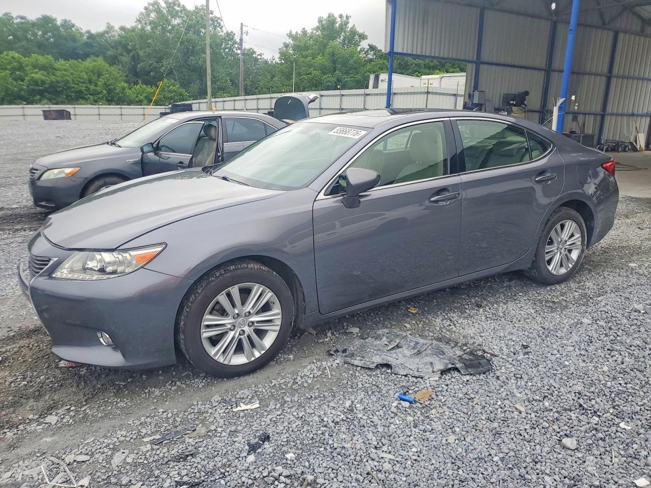 2013 LEXUS ES