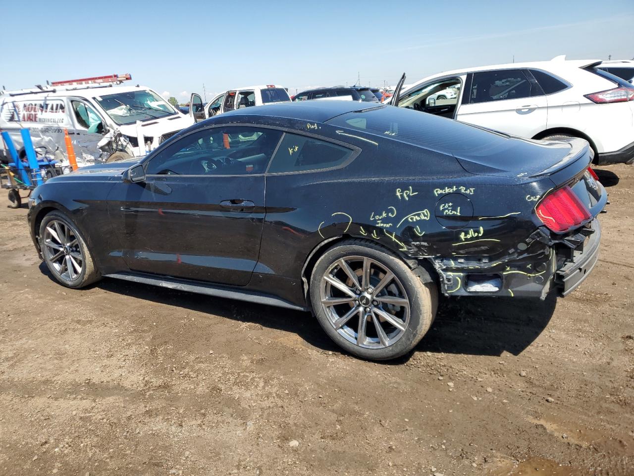 2017 FORD MUSTANG photo 4