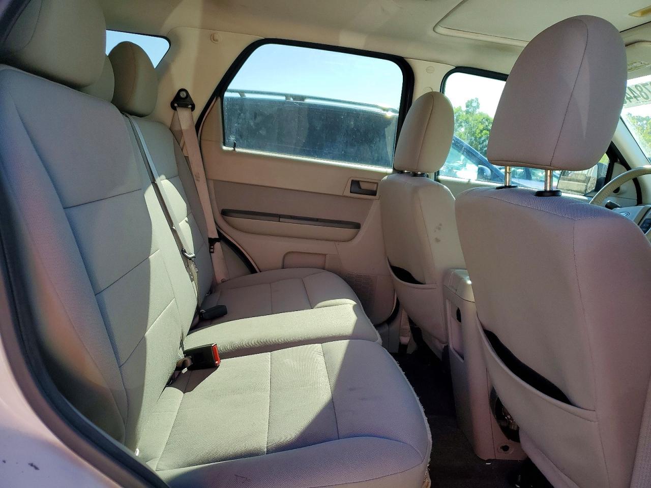 2011 FORD ESCAPE XLT photo 21