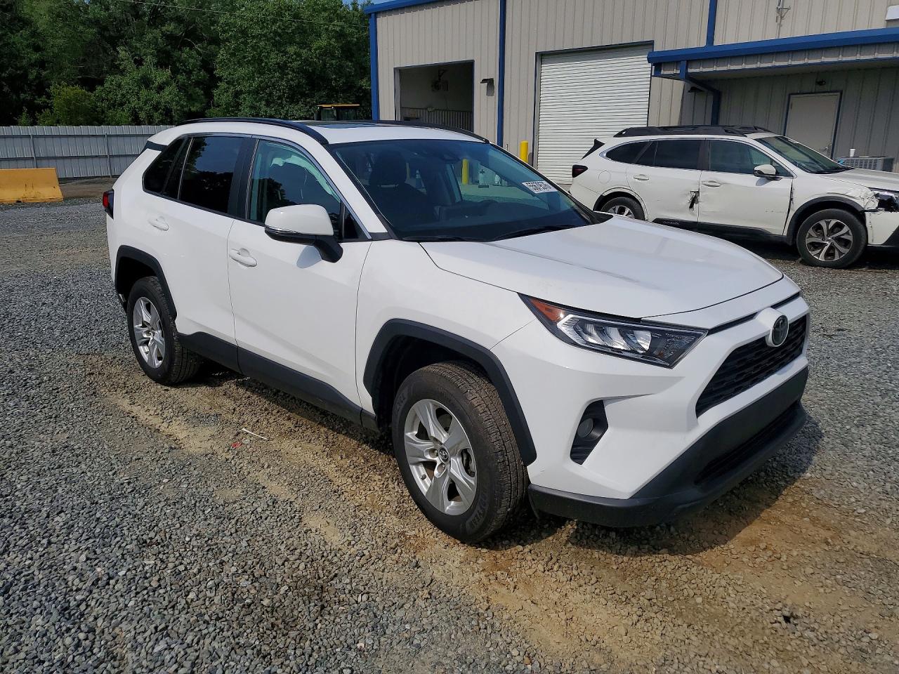 2019 TOYOTA RAV4 XLE photo 7