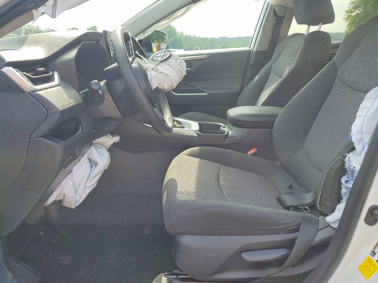 2019 TOYOTA RAV4 XLE photo 13