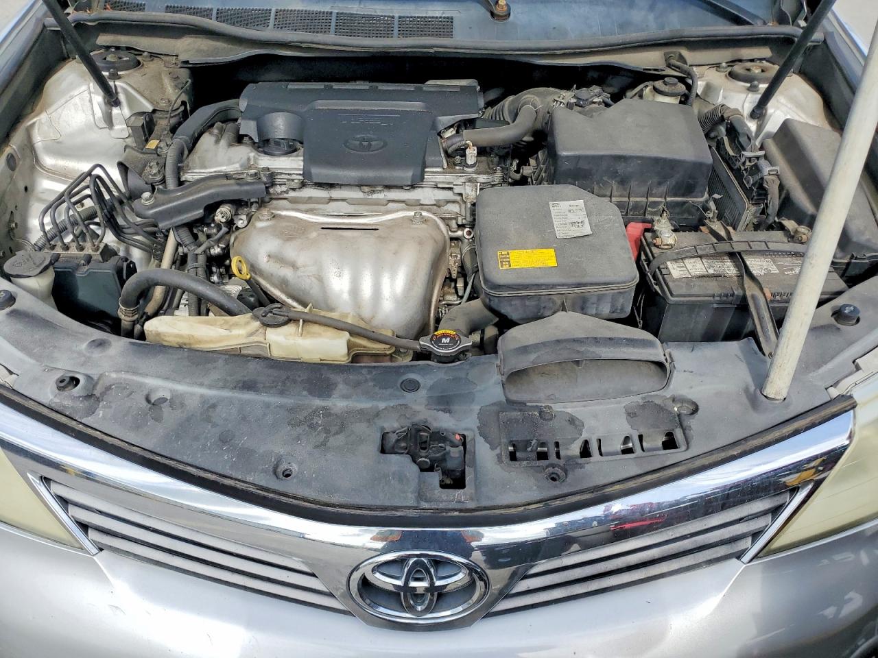 2014 TOYOTA CAMRY L photo 21