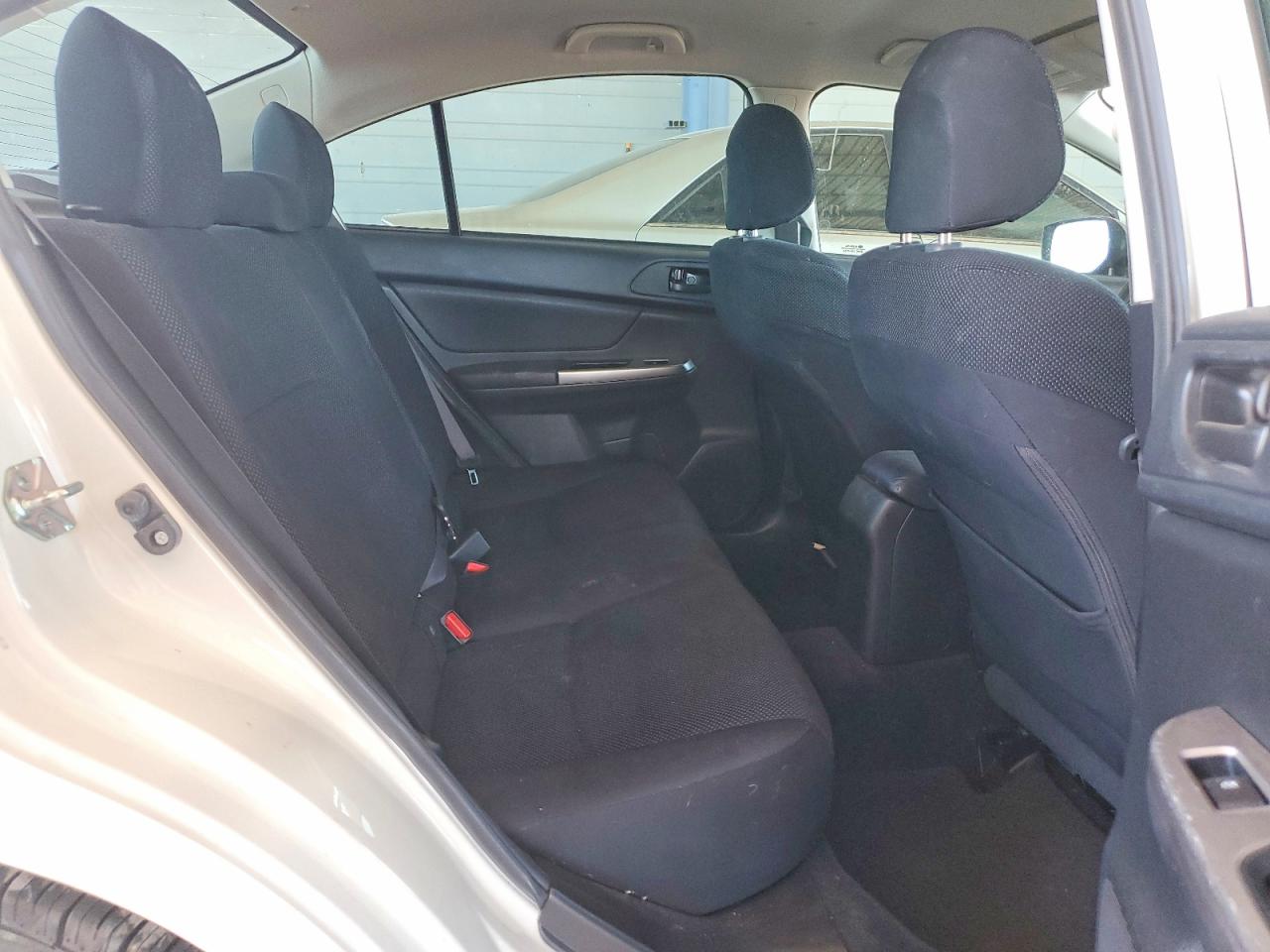 2016 SUBARU IMPREZA photo 19