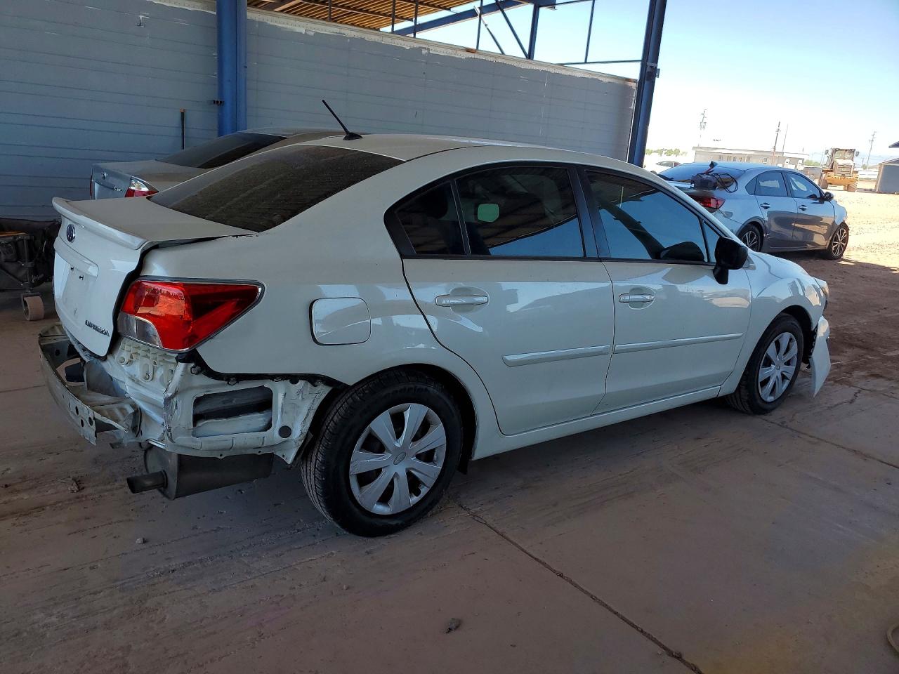2016 SUBARU IMPREZA photo 5