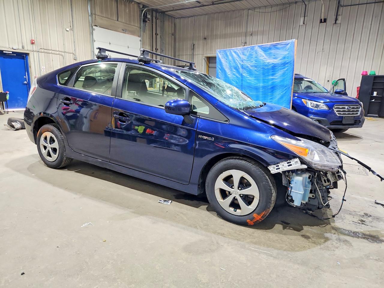 2015 TOYOTA PRIUS FOUR photo 10