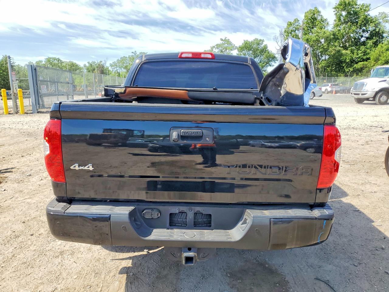2018 TOYOTA TUNDRA 1794 EDITION photo 6
