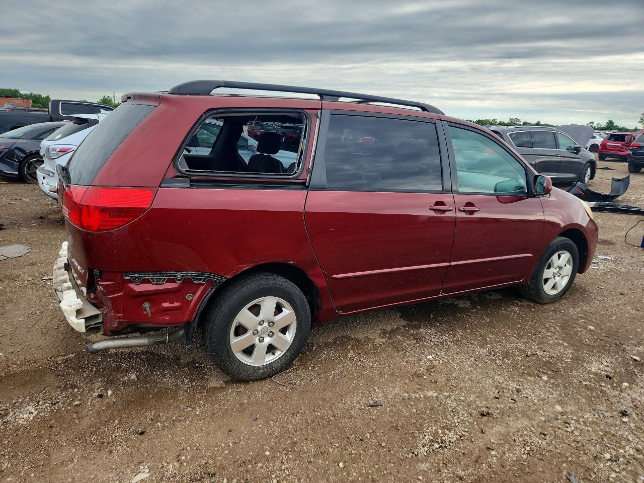 2004 TOYOTA SIENNA XLE 7 PASSENGER photo 3