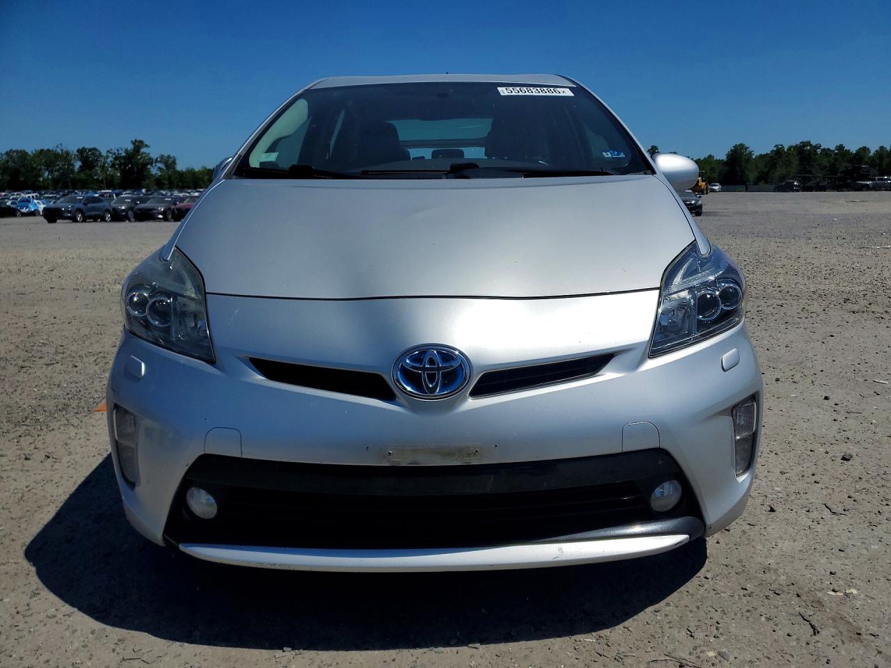 2015 TOYOTA PRIUS FIVE photo 9