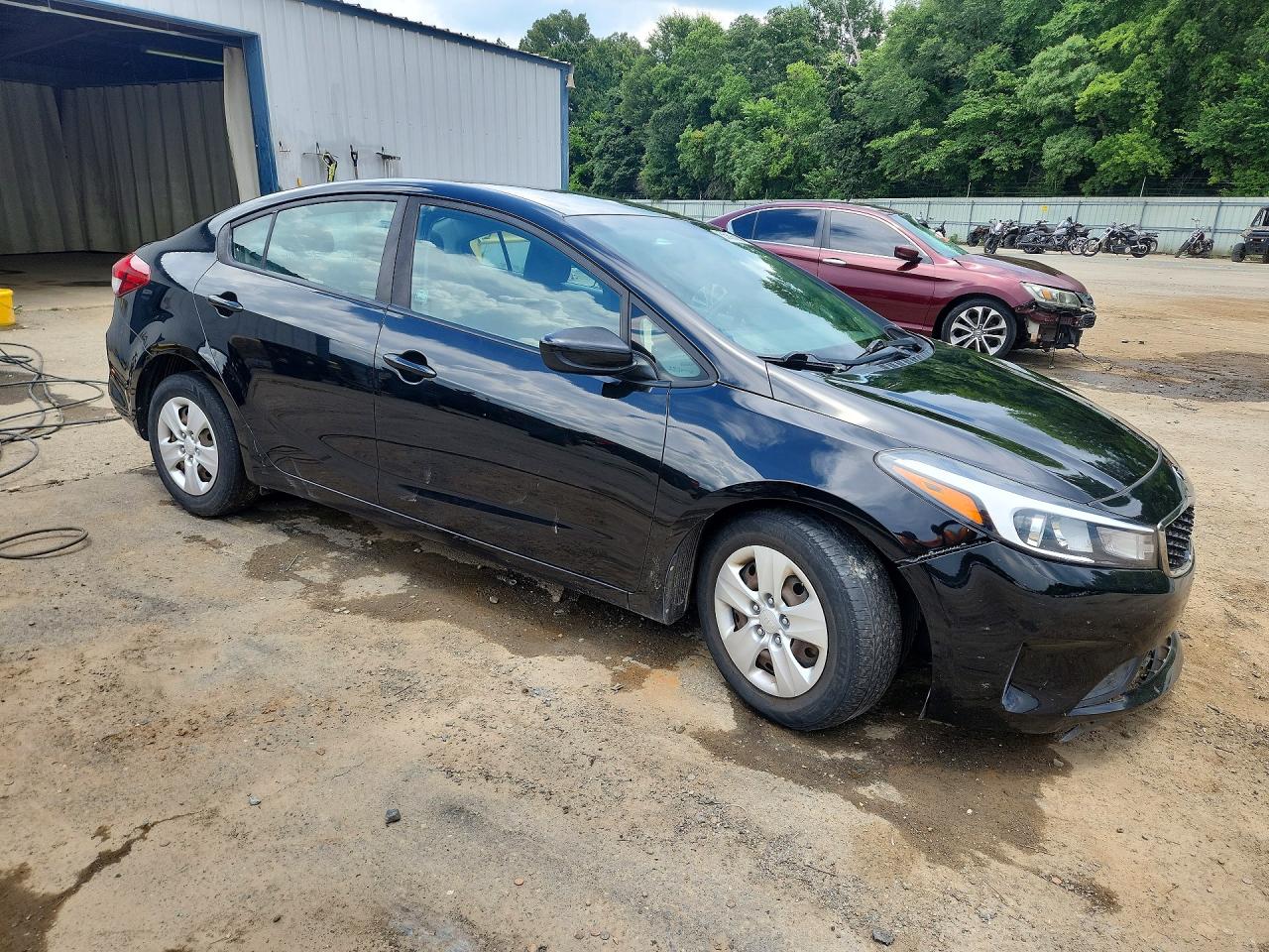2017 KIA FORTE LX photo 10