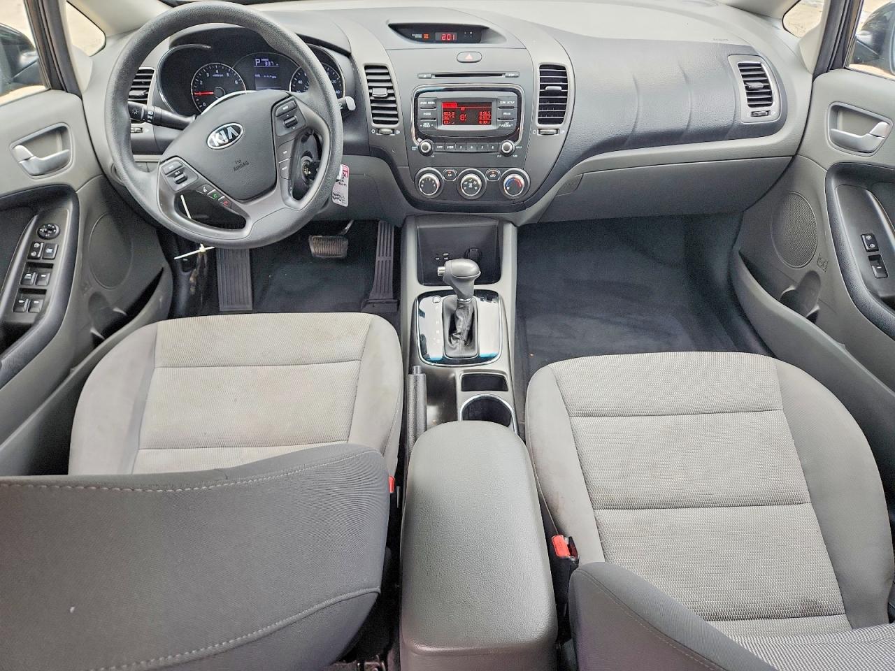 2017 KIA FORTE LX photo 22