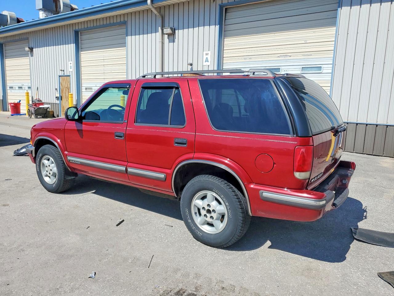 1998 CHEVROLET BLAZER photo 3