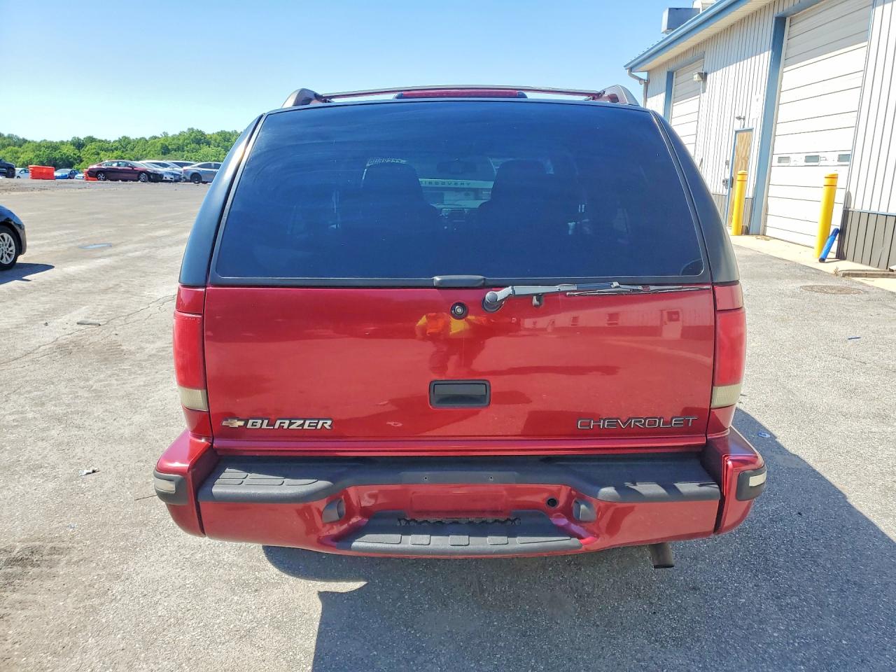 1998 CHEVROLET BLAZER photo 11