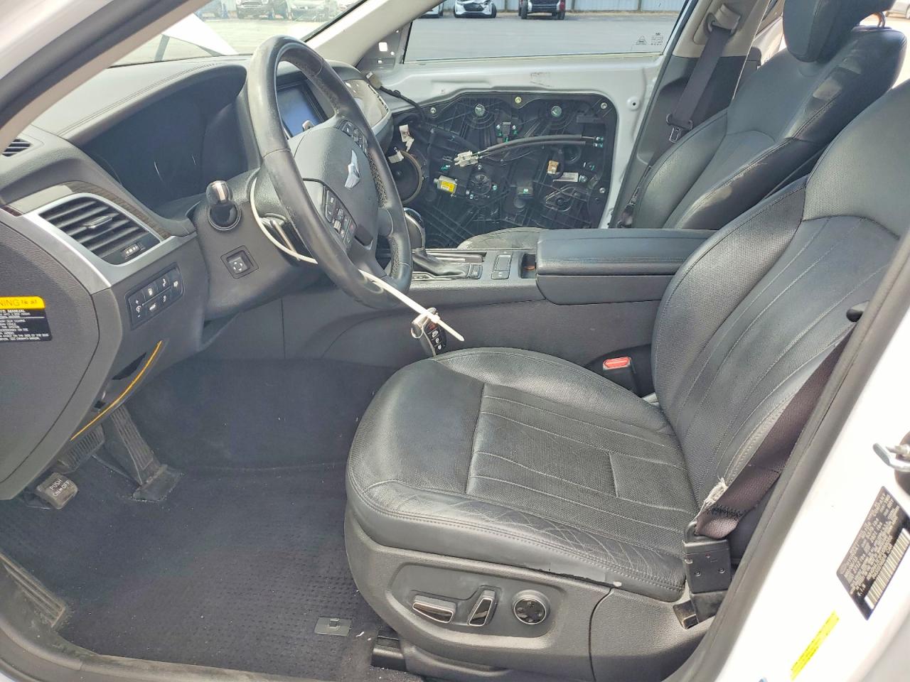 2015 HYUNDAI GENESIS 3.8L photo 13
