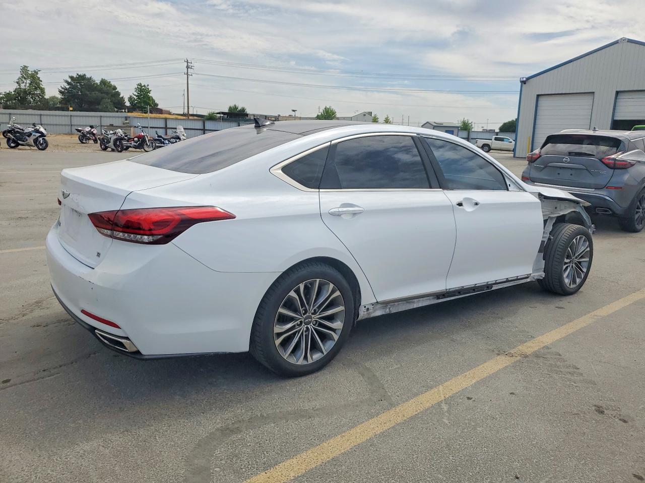 2015 HYUNDAI GENESIS 3.8L photo 5