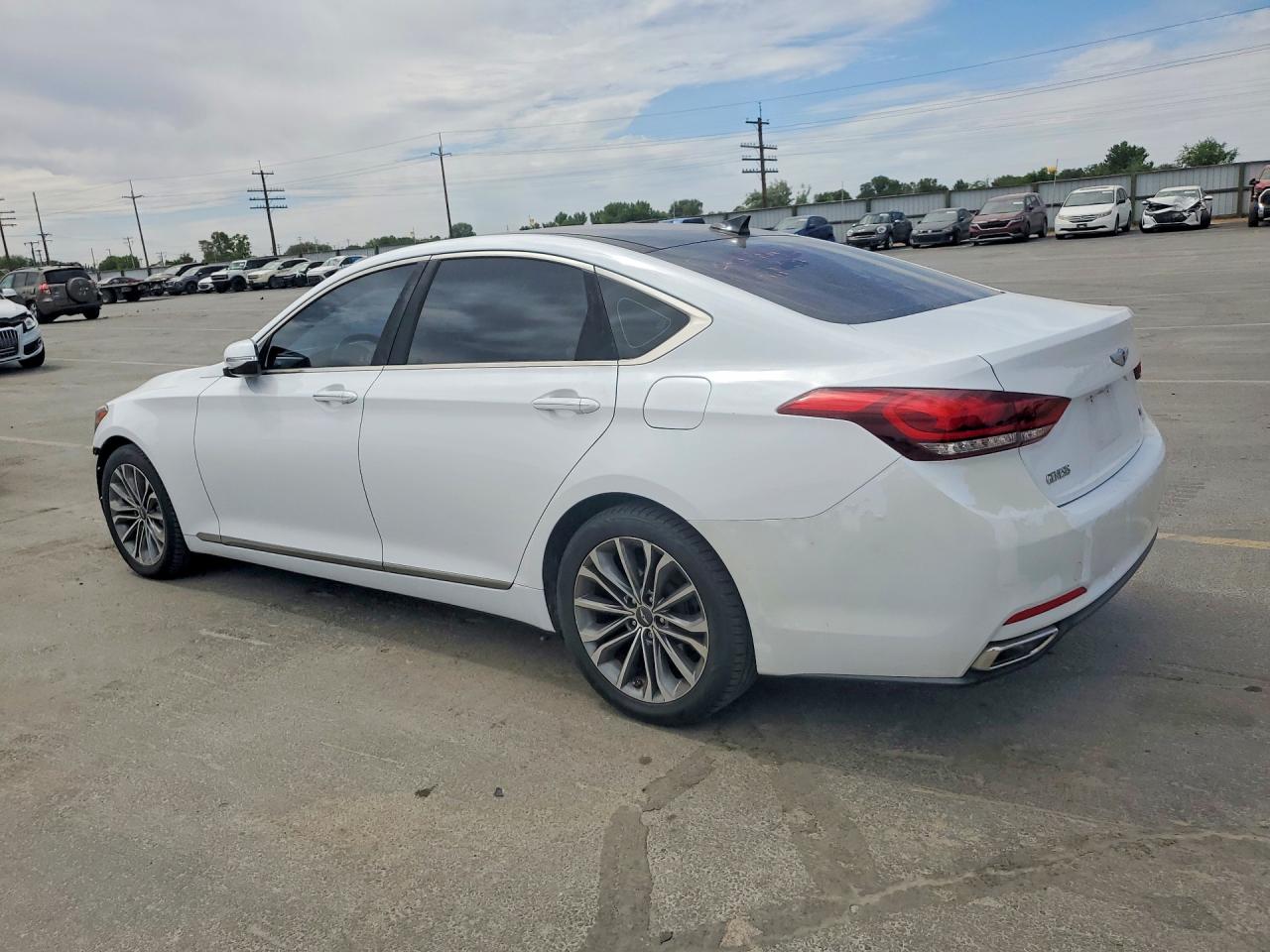 2015 HYUNDAI GENESIS 3.8L photo 3