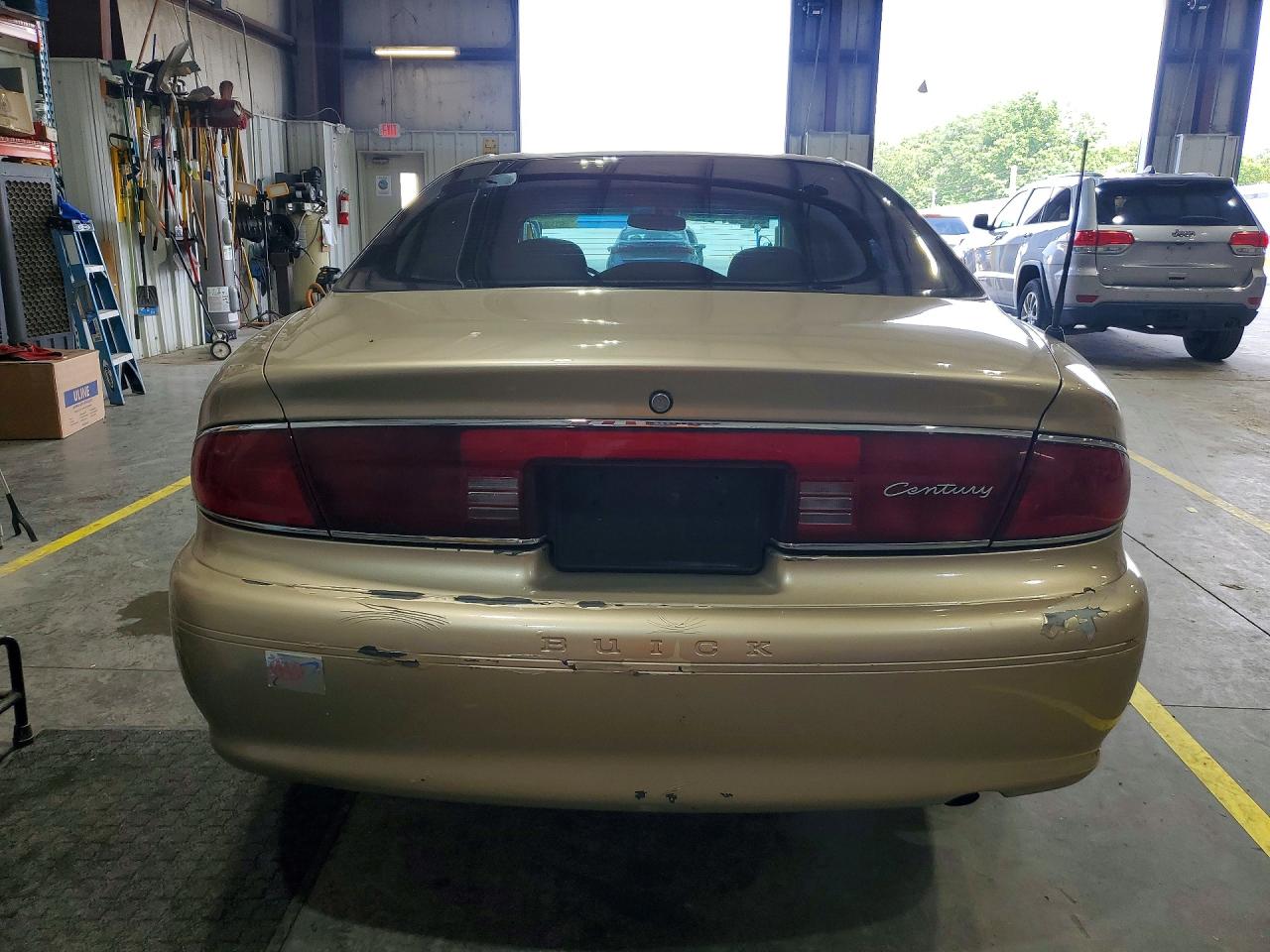 2004 BUICK CENTURY CUSTOM photo 11