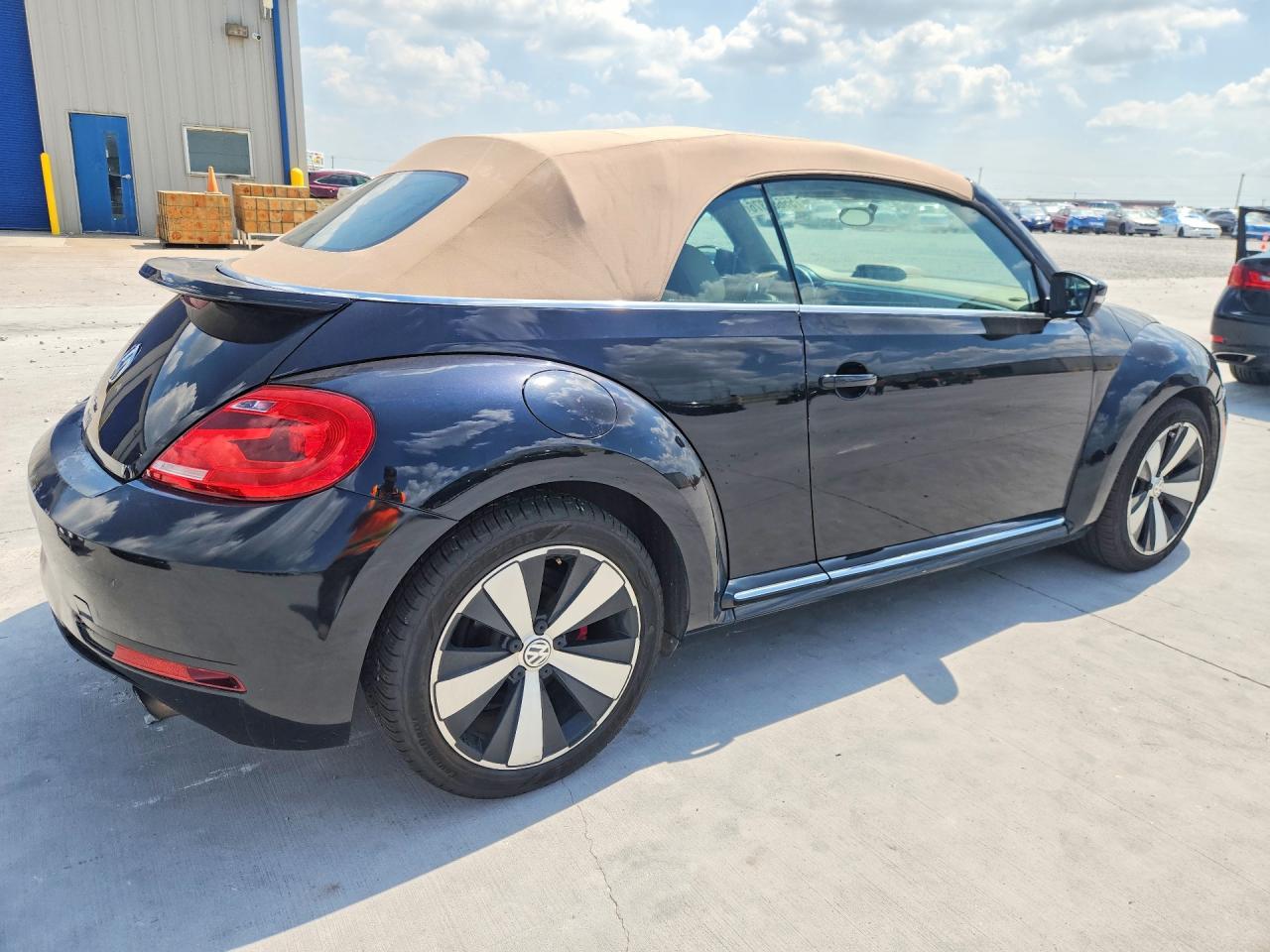 2013 VOLKSWAGEN BEETLE TURBO photo 7