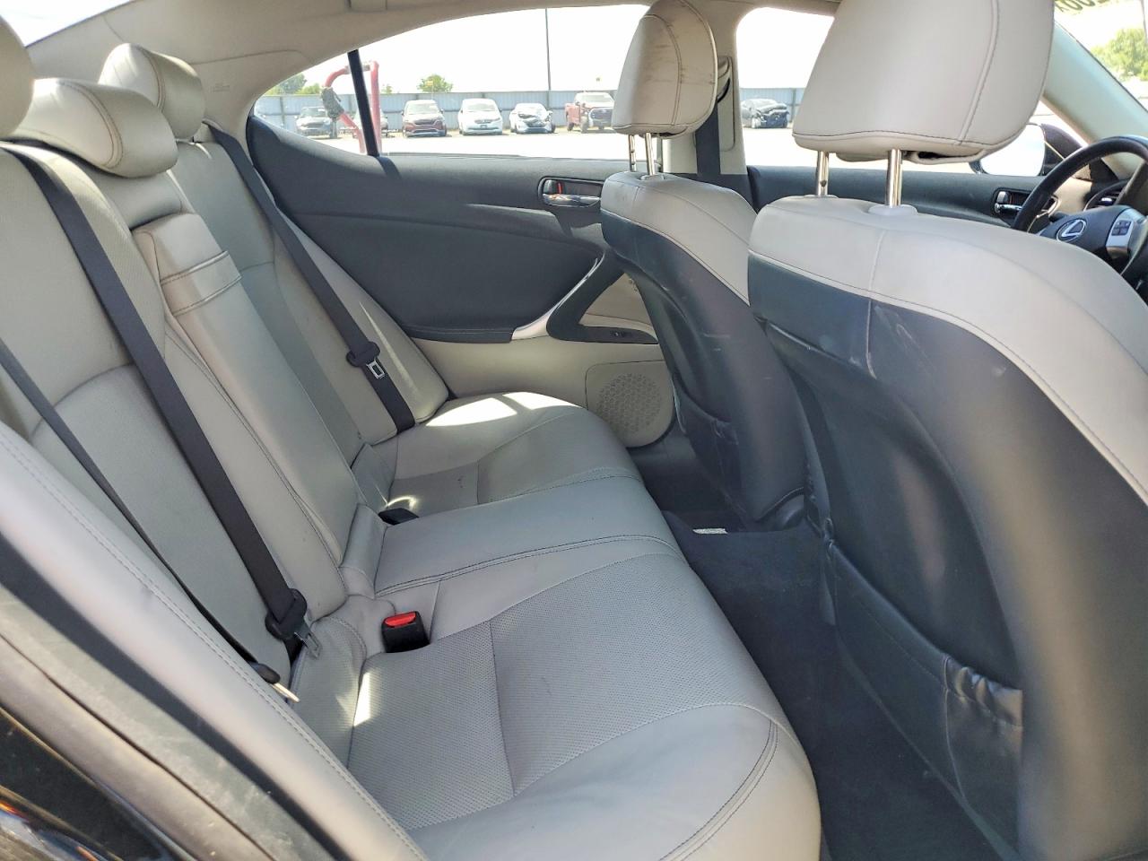 2012 LEXUS IS 250 photo 19