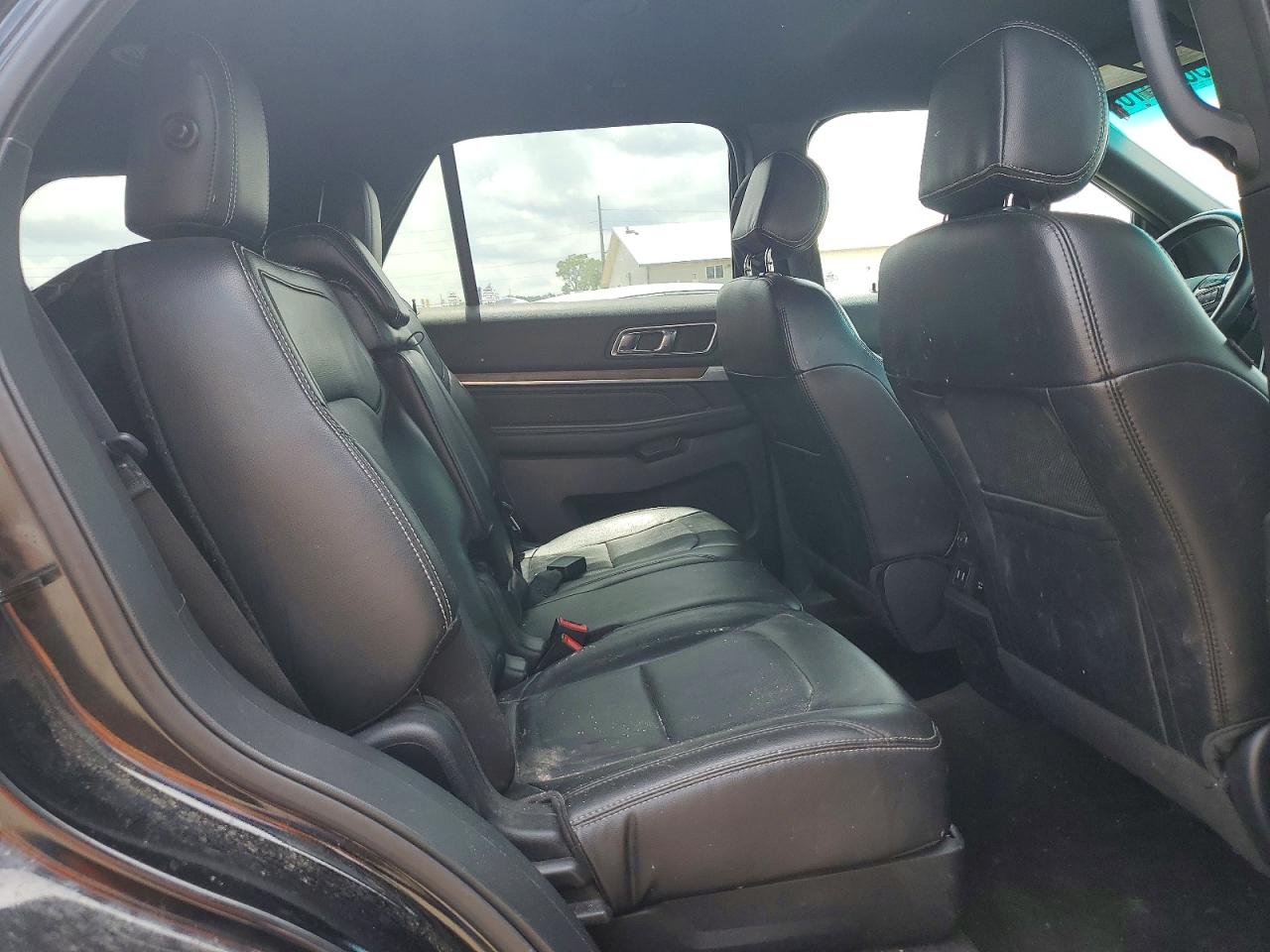 2017 FORD EXPLORER LIMITED photo 31