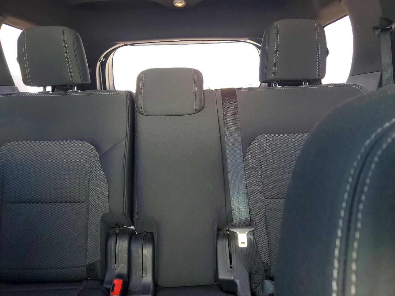 2016 FORD EXPLORER XLT photo 28