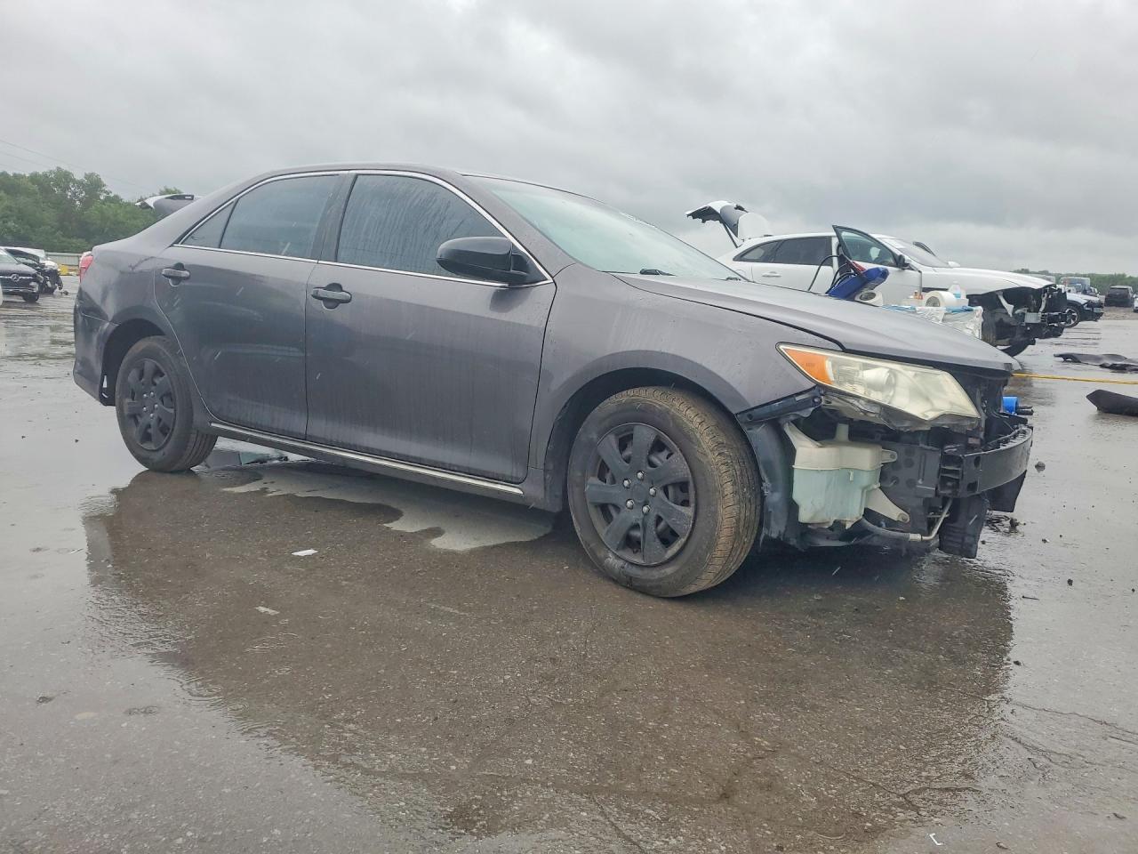 2014 TOYOTA CAMRY LE photo 7