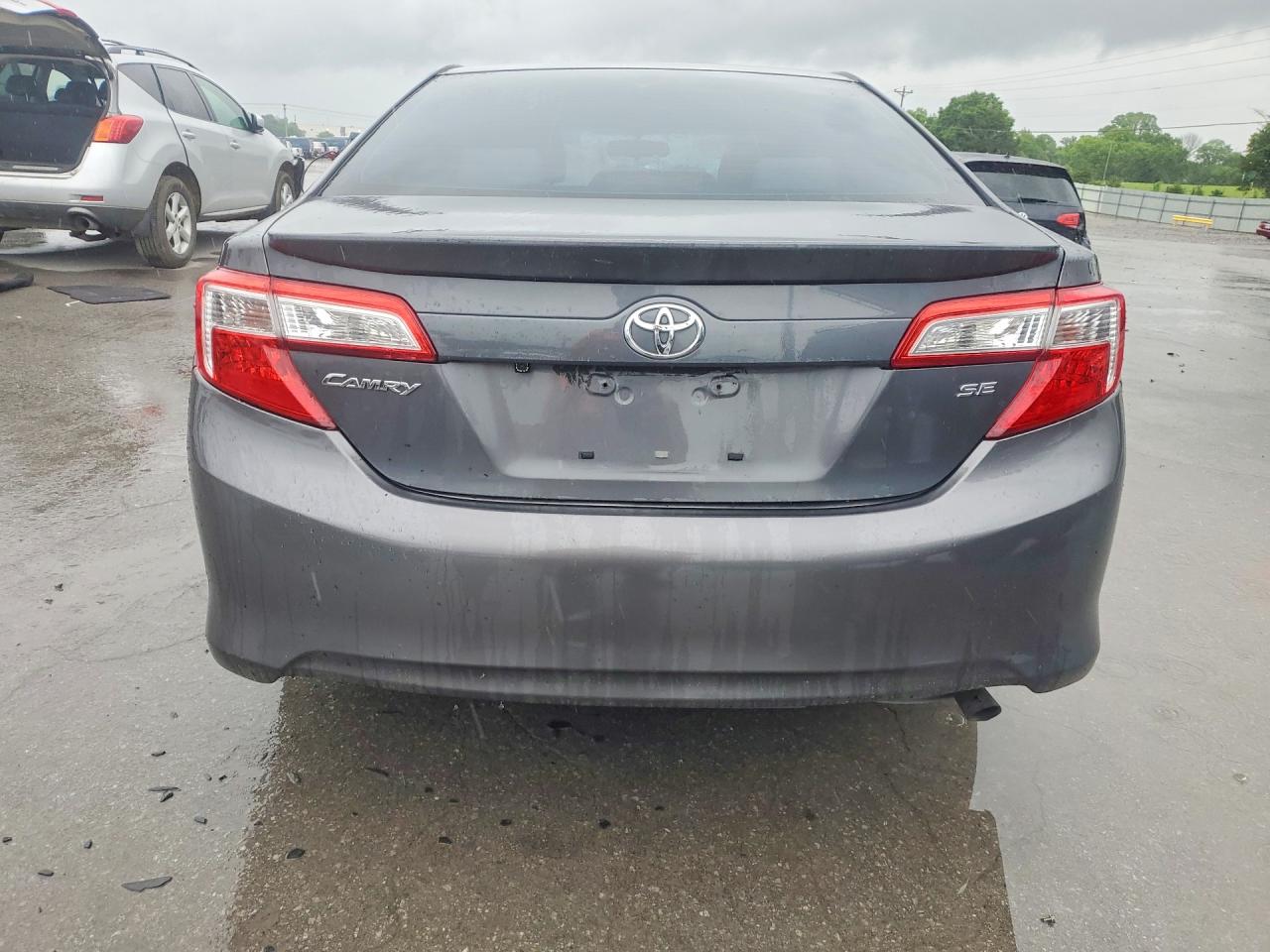 2014 TOYOTA CAMRY LE photo 11