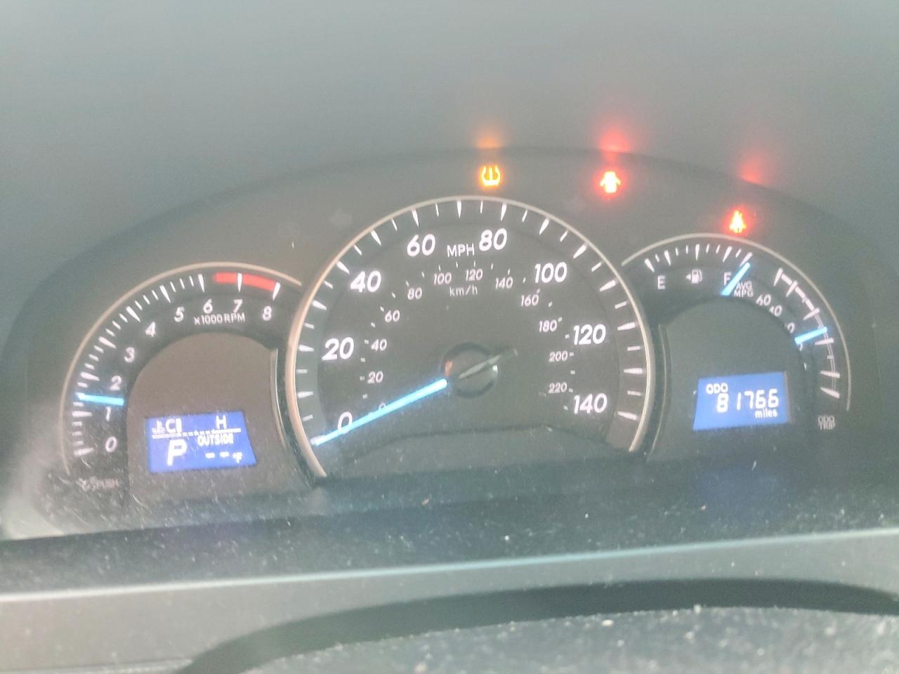 2014 TOYOTA CAMRY LE photo 17