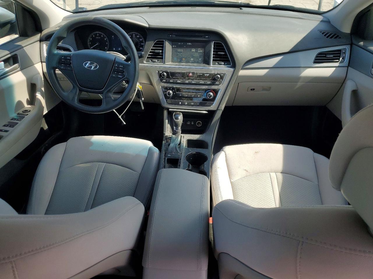 2016 HYUNDAI SONATA SE photo 8