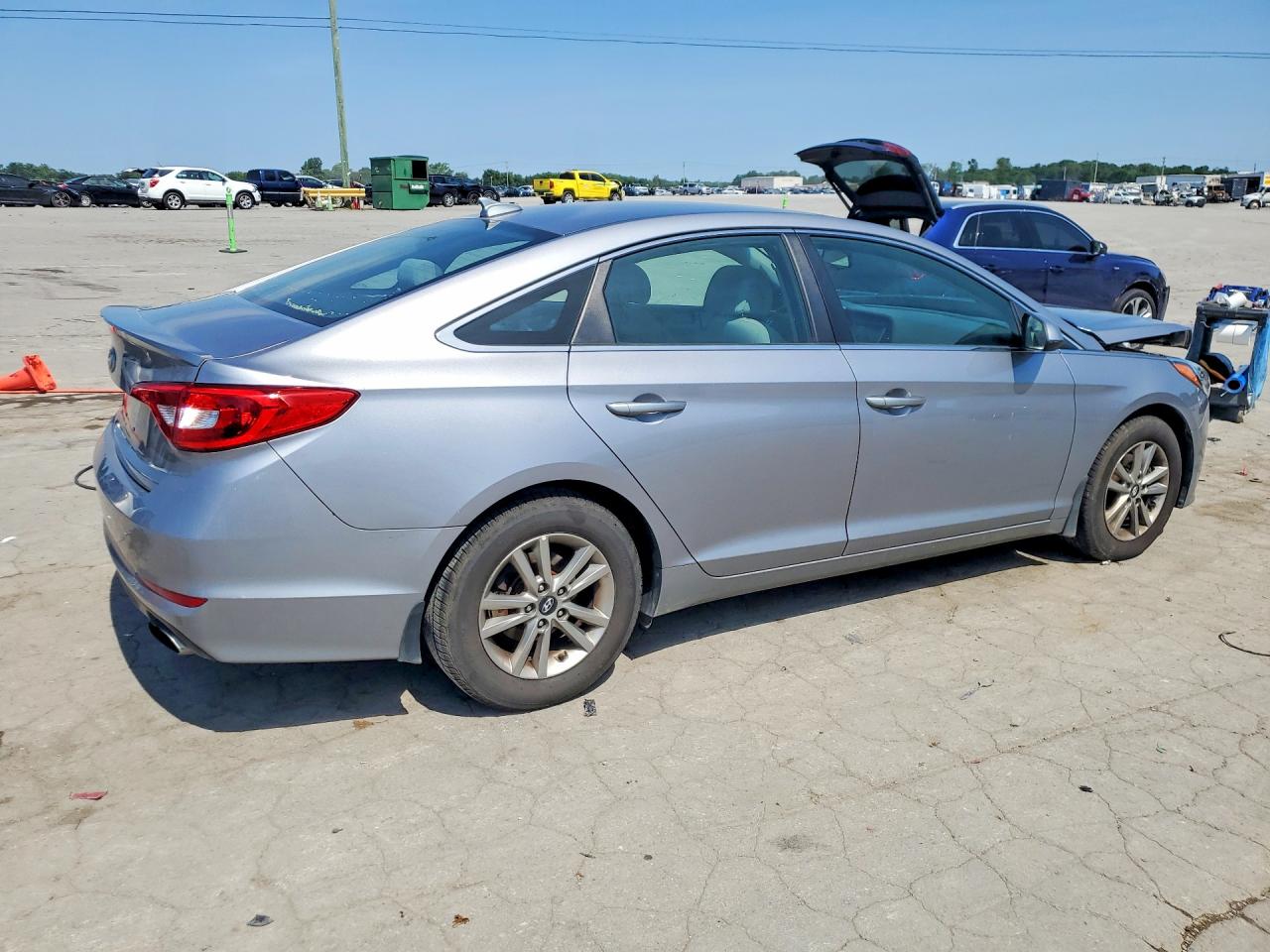 2016 HYUNDAI SONATA SE photo 3