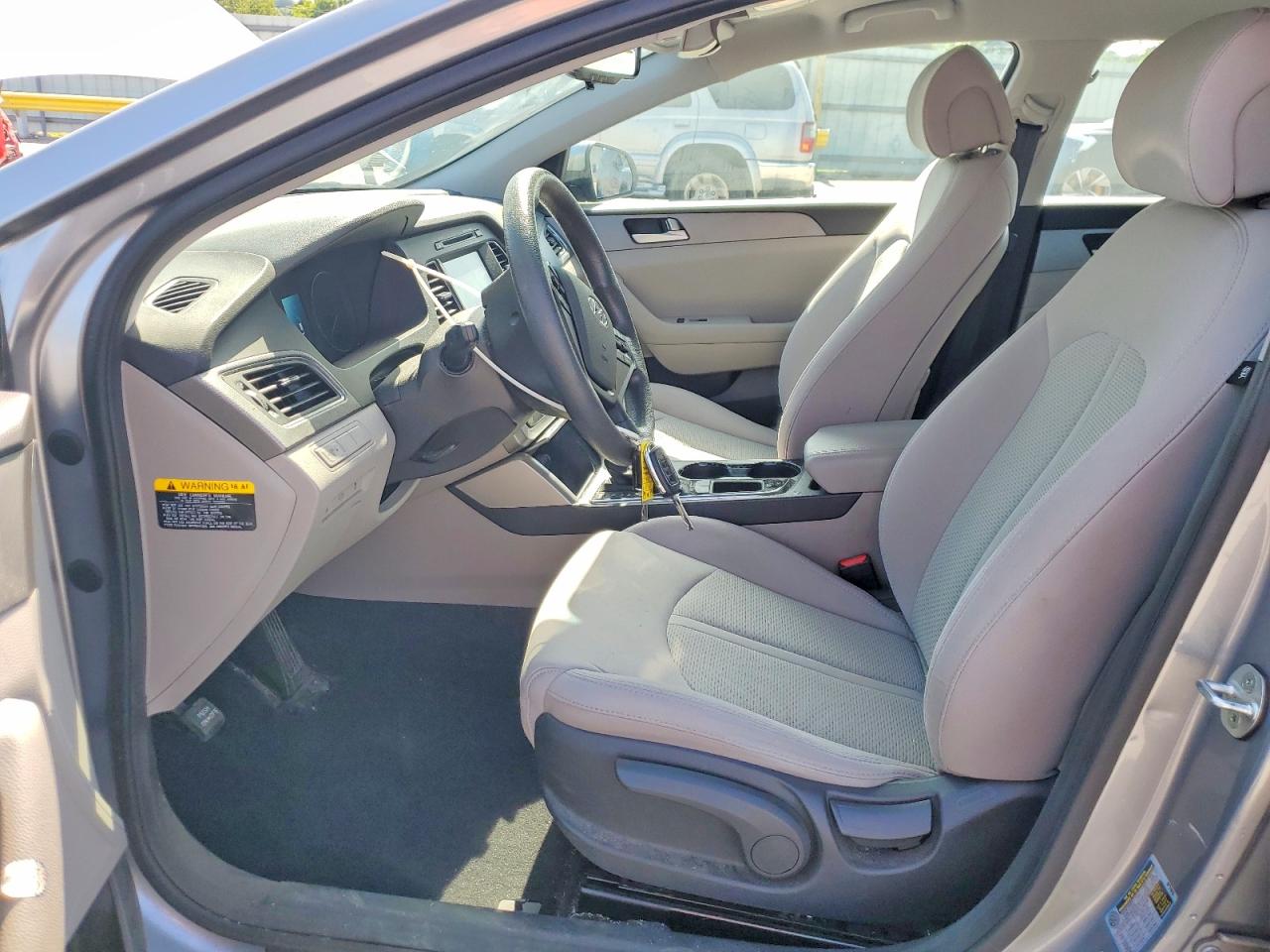 2016 HYUNDAI SONATA SE photo 7