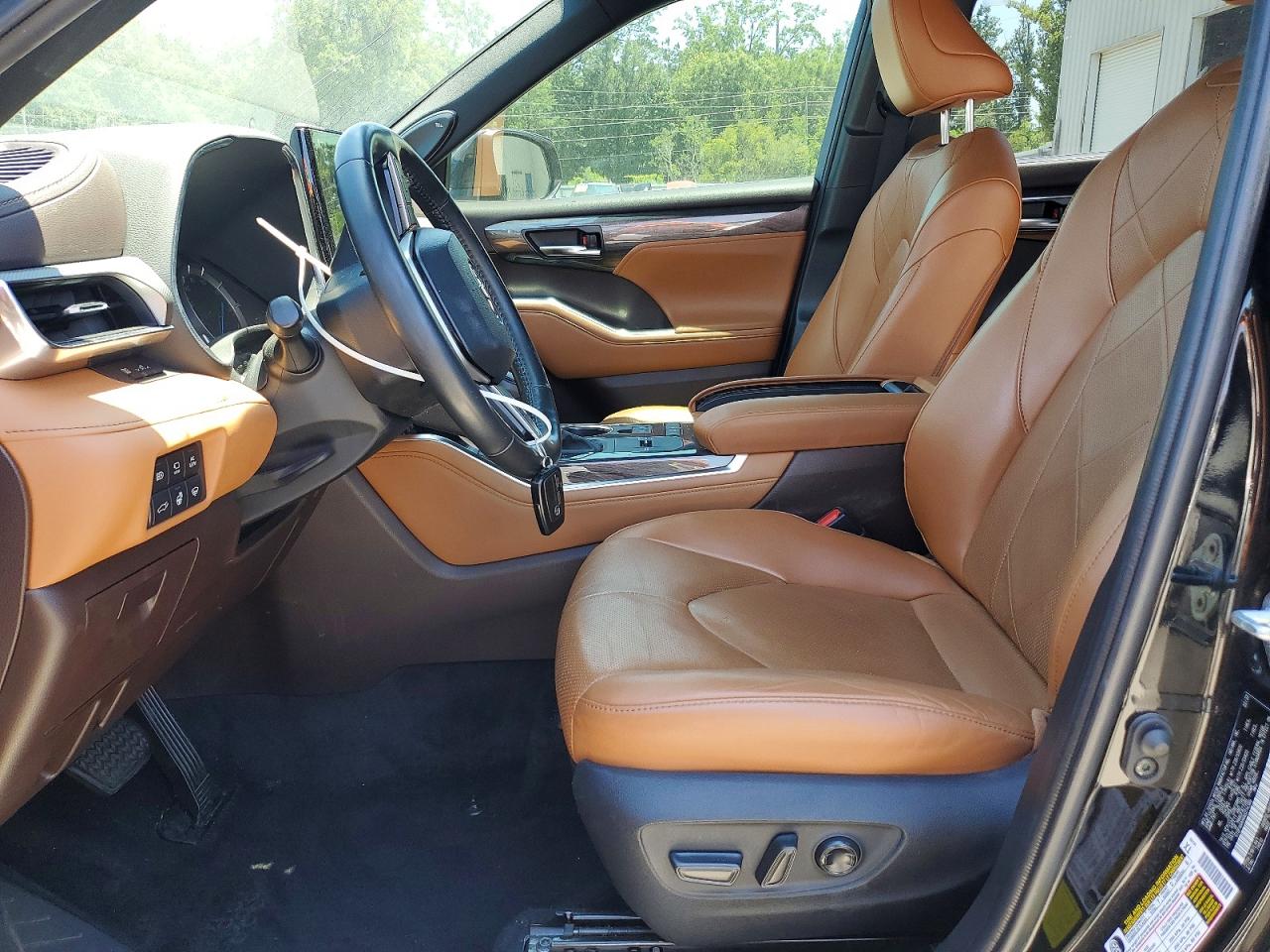 2022 TOYOTA HIGHLANDER HYBRID PLATINUM photo 13