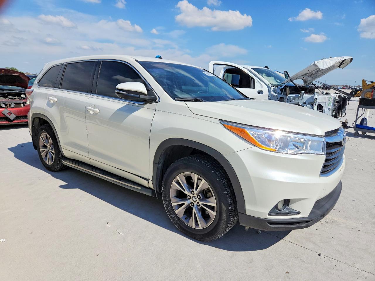 2016 TOYOTA HIGHLANDER LE PLUS photo 7