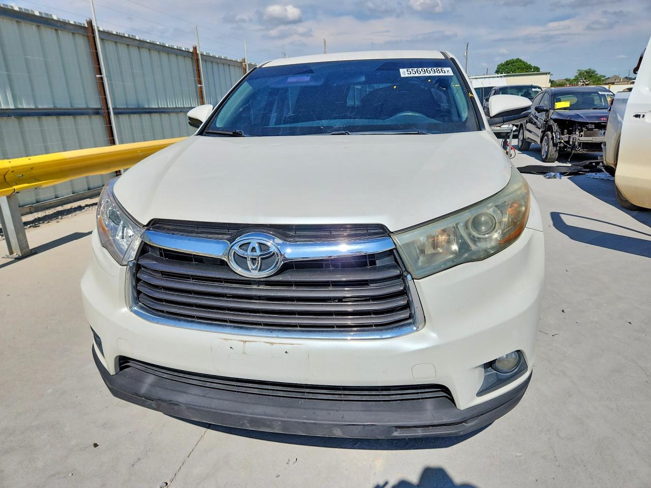 2016 TOYOTA HIGHLANDER LE PLUS photo 9