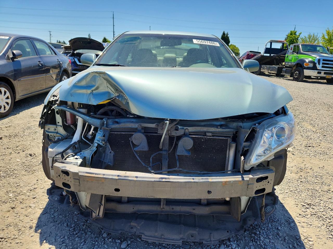 2011 TOYOTA CAMRY XLE photo 5