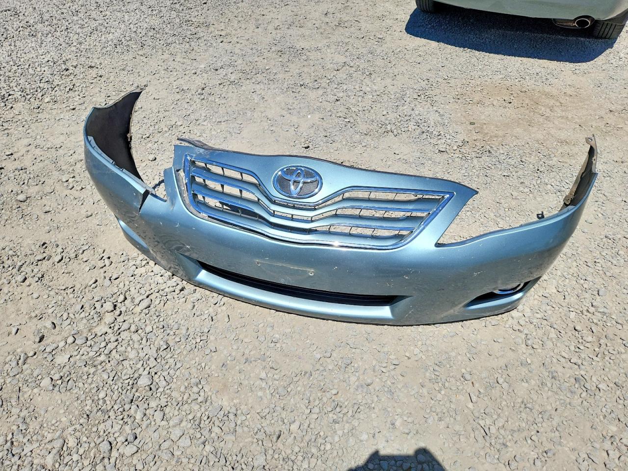 2011 TOYOTA CAMRY XLE photo 12