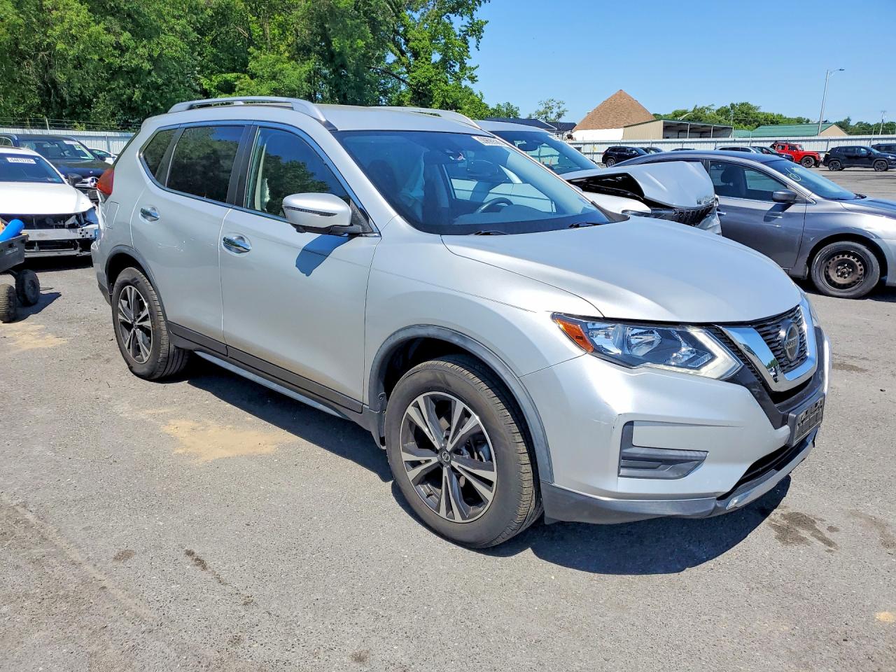 2019 NISSAN ROGUE SV photo 10