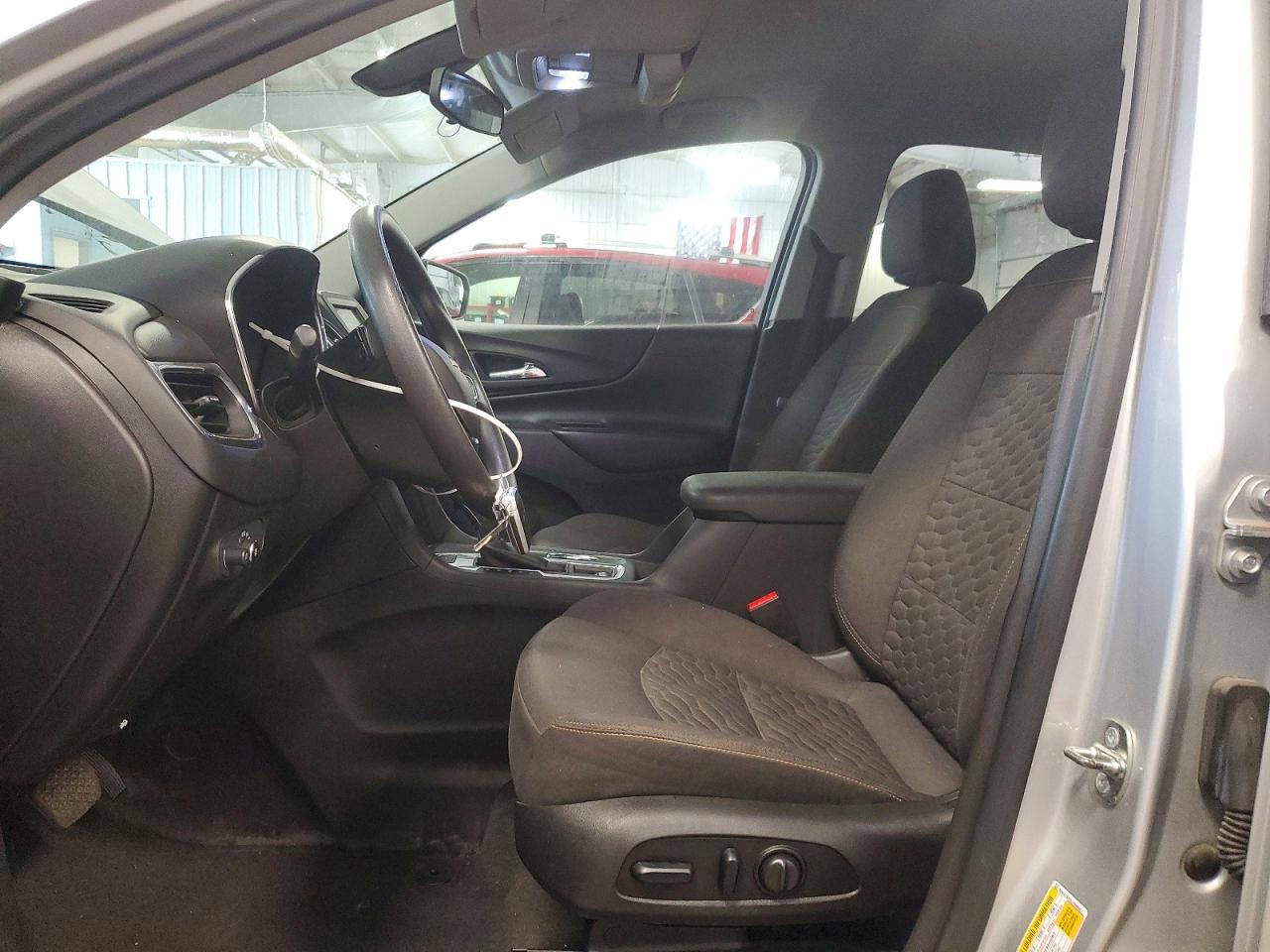 2018 CHEVROLET EQUINOX LT photo 13