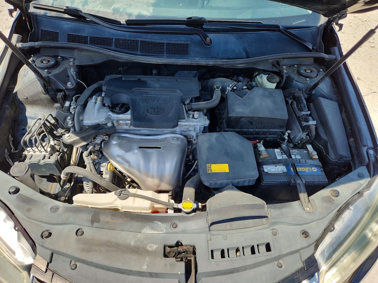 2015 TOYOTA CAMRY SE photo 21