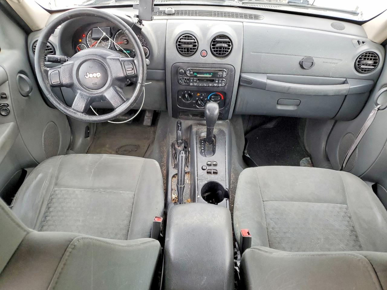 2005 JEEP LIBERTY SPORT photo 8