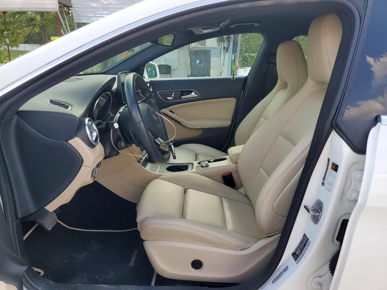 2018 MERCEDES-BENZ CLA 250 photo 13