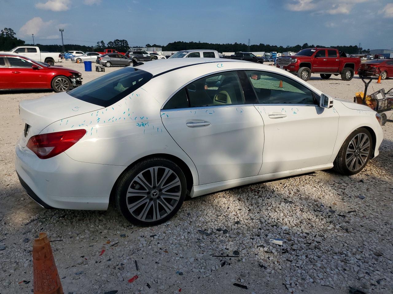 2018 MERCEDES-BENZ CLA 250 photo 5
